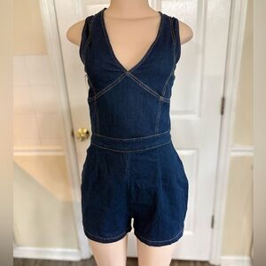 IRIS Denim Sleeveless V-Neck Stretchy Romper Shorts Blue Jean One-Piece